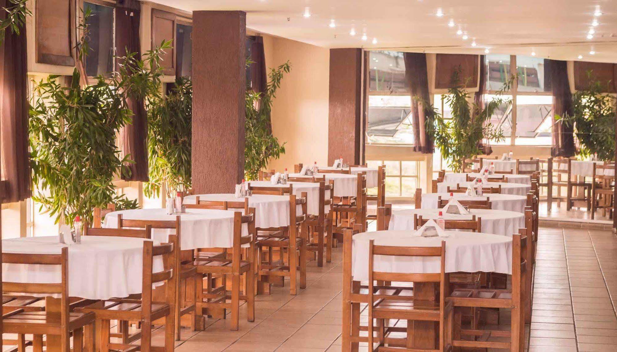 Stratus Vila Hotel Volta Redonda Exterior photo
